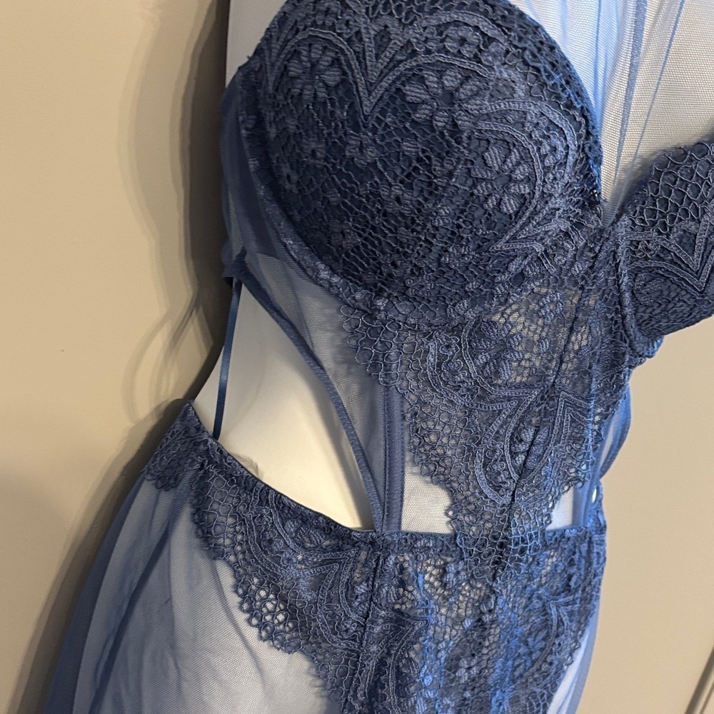Victoria's Secret Size 36C High Neck Blue Mesh Corset Garter Straps Lingerie ￼ - Picture 4 of 8